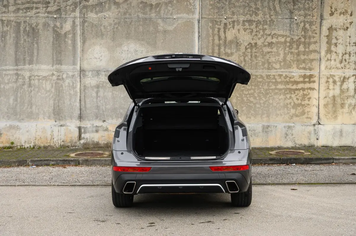 DS DS7 Crossback E-Tense Performance Line EAT8 50