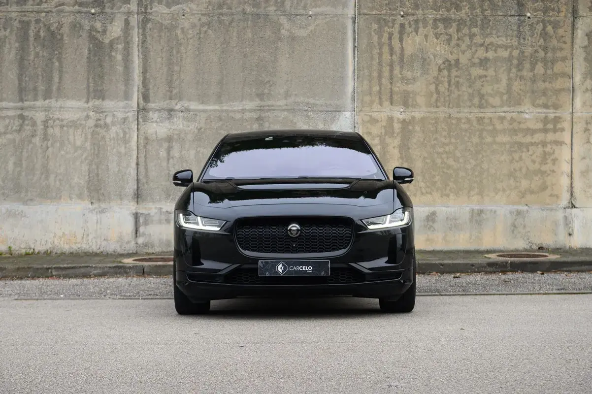 Jaguar I-Pace EV400 R-Dynamic HSE AWD 3