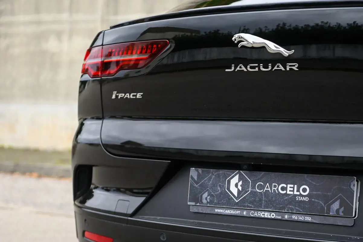 Jaguar I-Pace EV400 R-Dynamic HSE AWD 11