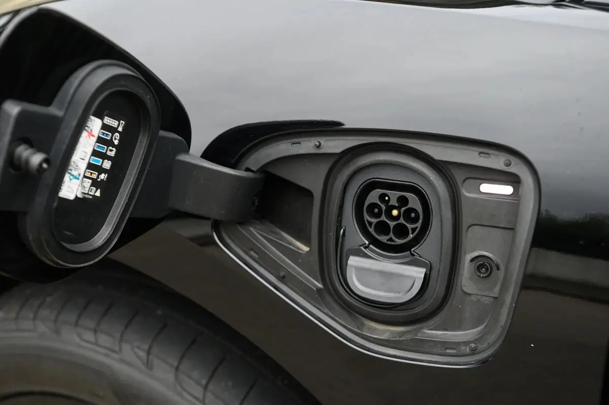 Jaguar I-Pace EV400 R-Dynamic HSE AWD 17