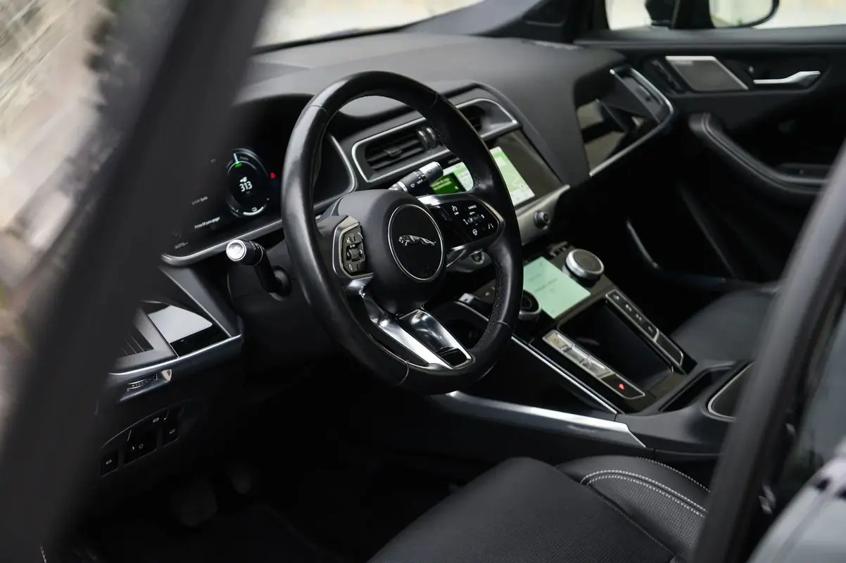 Jaguar I-Pace EV400 R-Dynamic HSE AWD 19