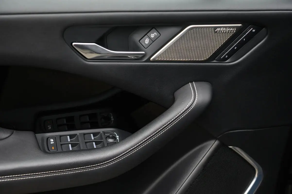 Jaguar I-Pace EV400 R-Dynamic HSE AWD 21