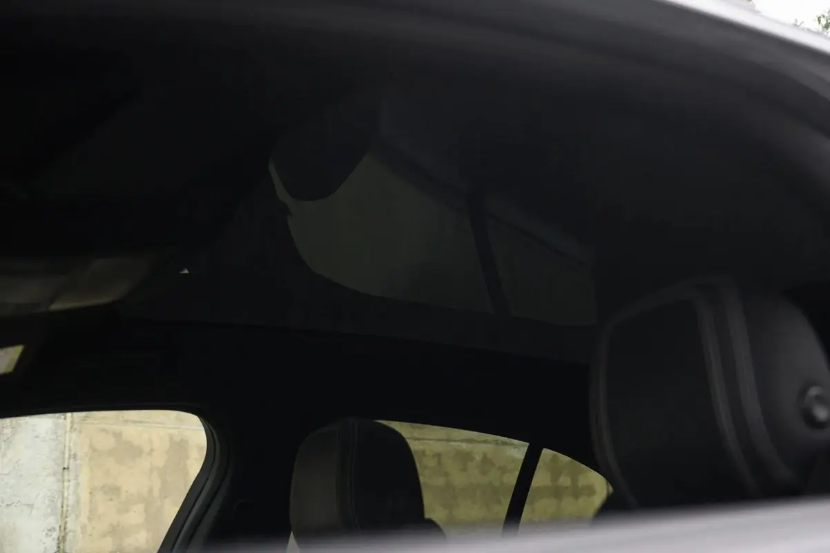 Jaguar I-Pace EV400 R-Dynamic HSE AWD 27