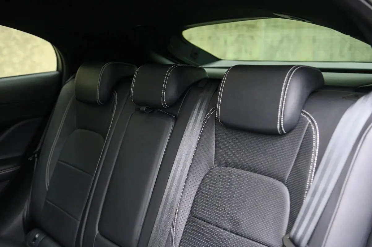 Jaguar I-Pace EV400 R-Dynamic HSE AWD 31