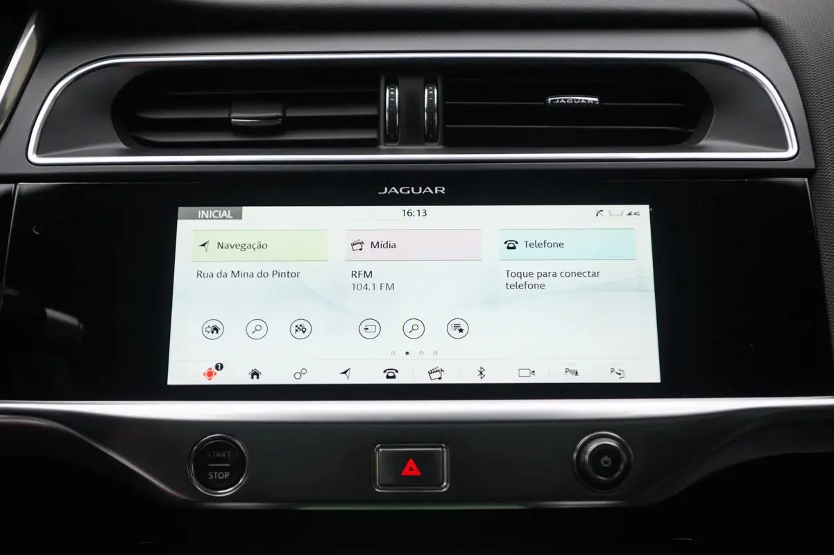 Jaguar I-Pace EV400 R-Dynamic HSE AWD 33