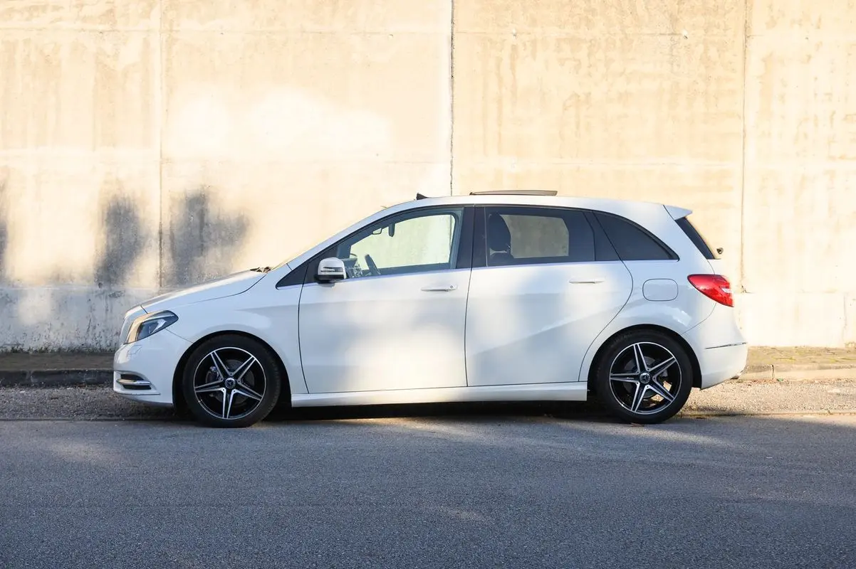 Mercedes-Benz B 180 (CDI) d 7G-DCT Urban 4