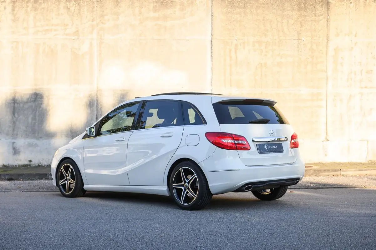 Mercedes-Benz B 180 (CDI) d 7G-DCT Urban 6