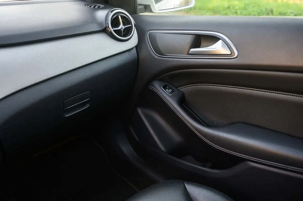 Mercedes-Benz B 180 (CDI) d 7G-DCT Urban 34