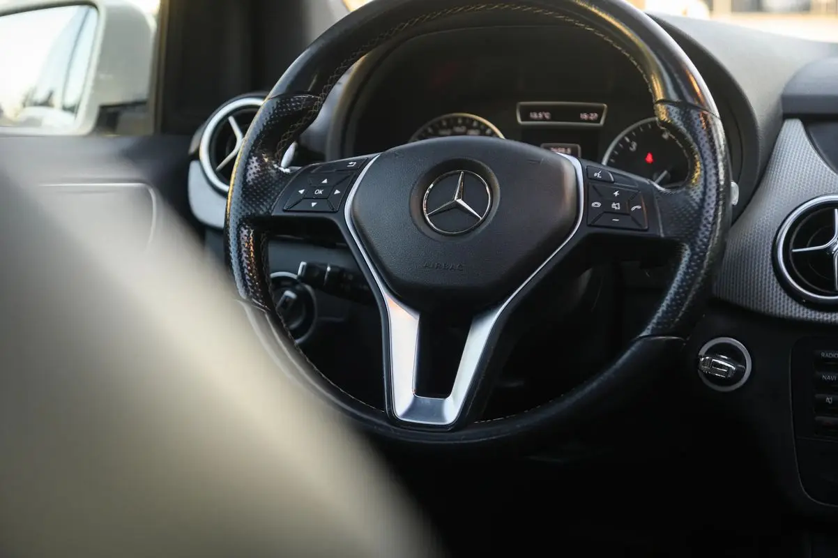 Mercedes-Benz B 180 (CDI) d 7G-DCT Urban 36