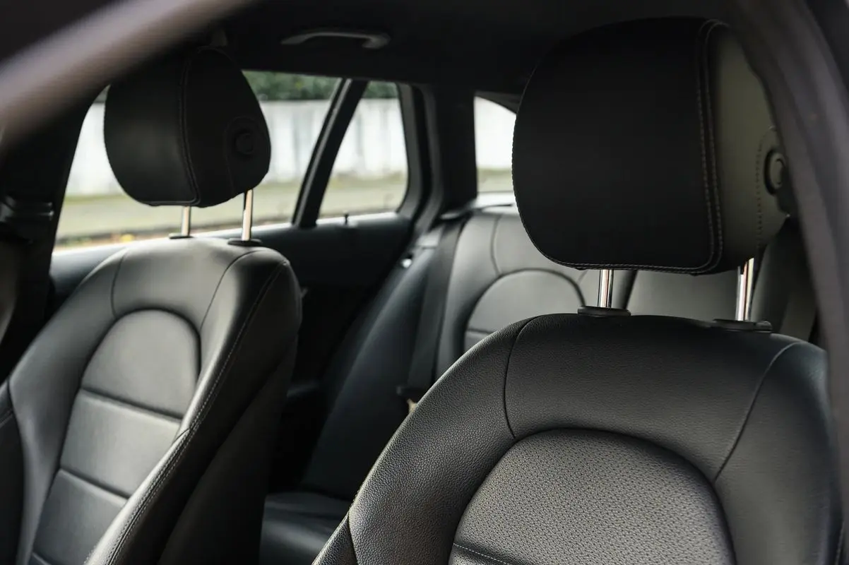 Mercedes-Benz C 220 d AMG Line Aut. 14