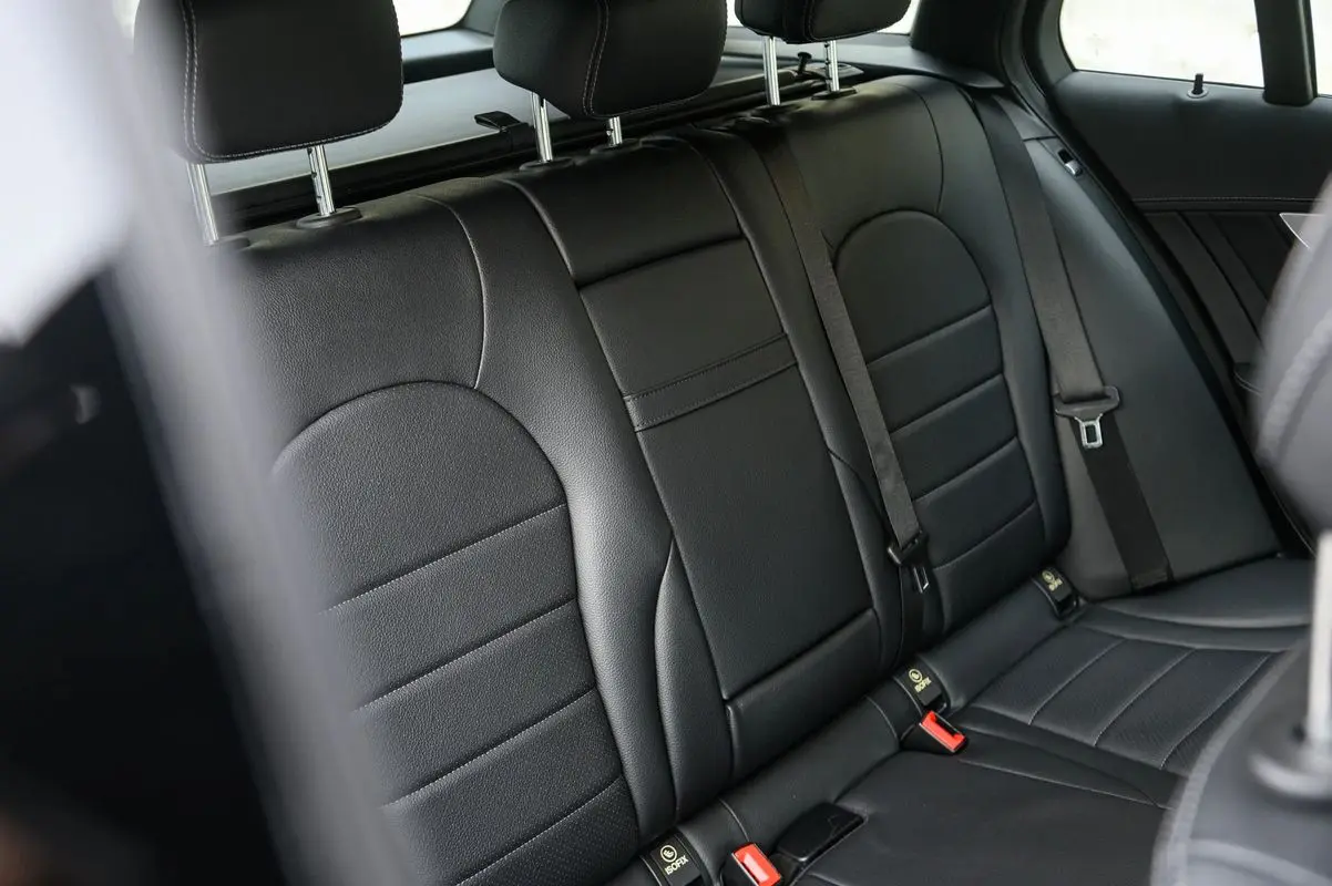 Mercedes-Benz C 220 d AMG Line Aut. 34