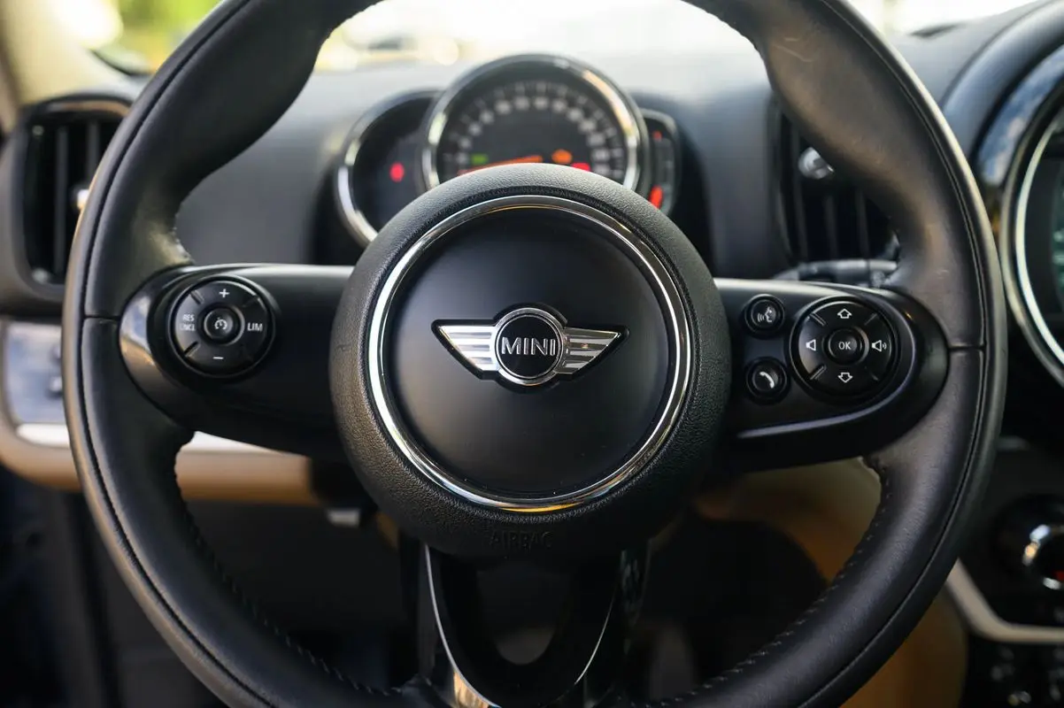 MINI Countryman Cooper SE ALL4 Auto 22