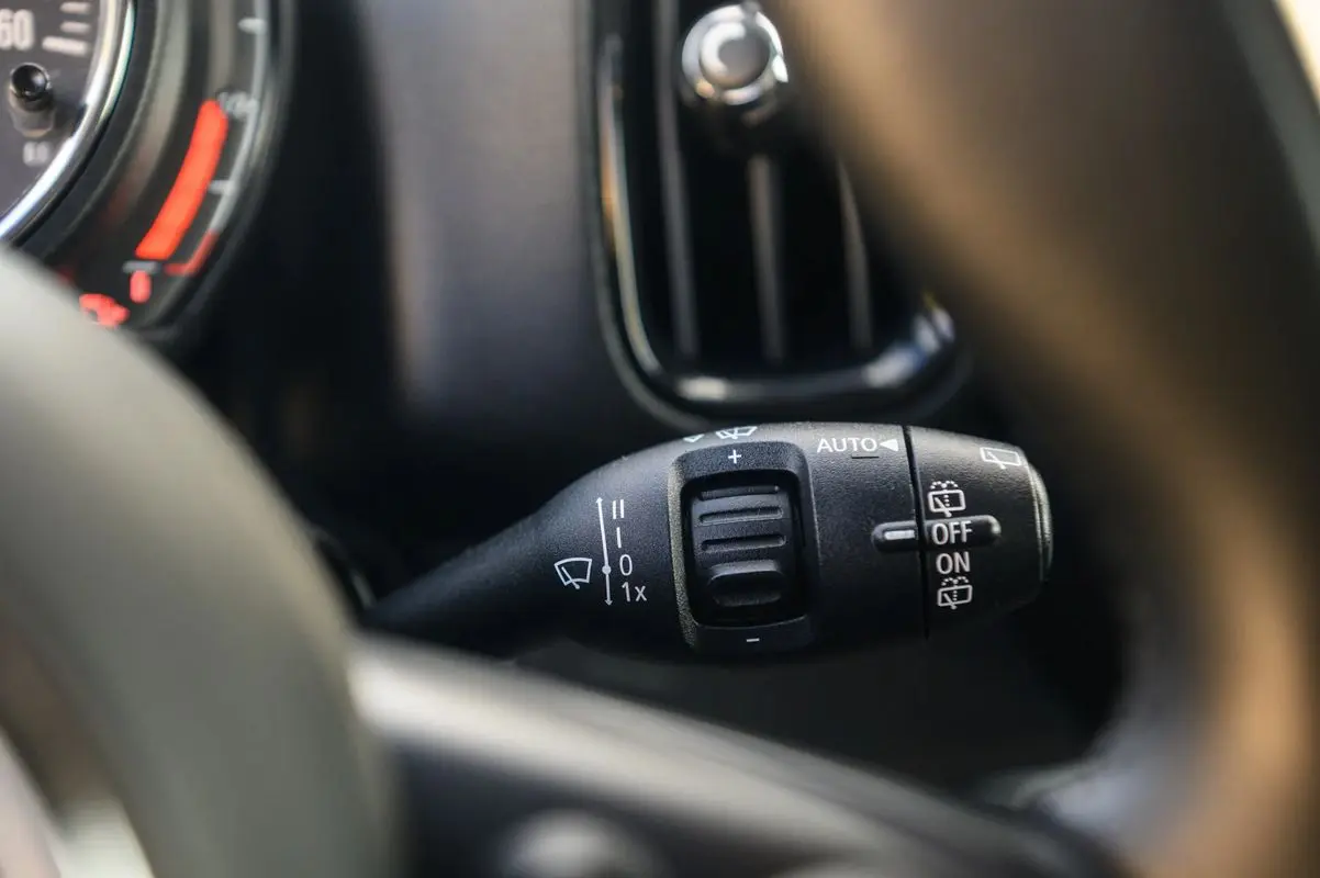 MINI Countryman Cooper SE ALL4 Auto 28