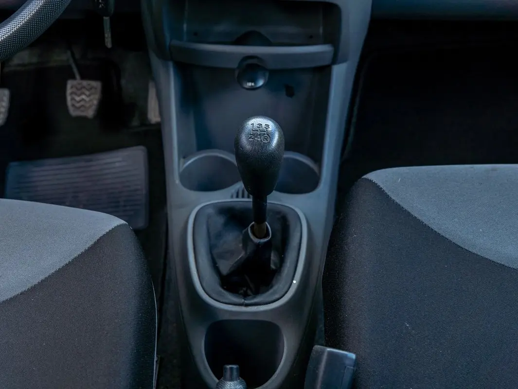 Peugeot 107 1.0 Access 8