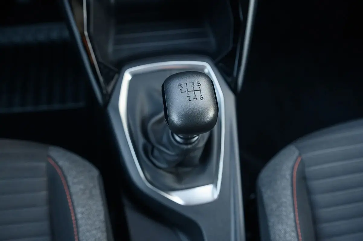 Peugeot 2008 1.2 PureTech Allure Pack 40