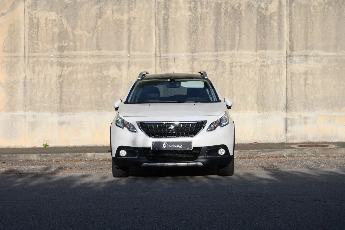 Peugeot 2008 1.2 PureTech Allure EAT6 3