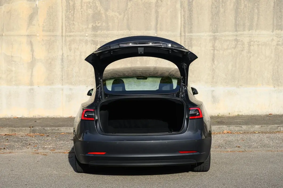 Tesla Model 3 Long Range Tração Integral 10