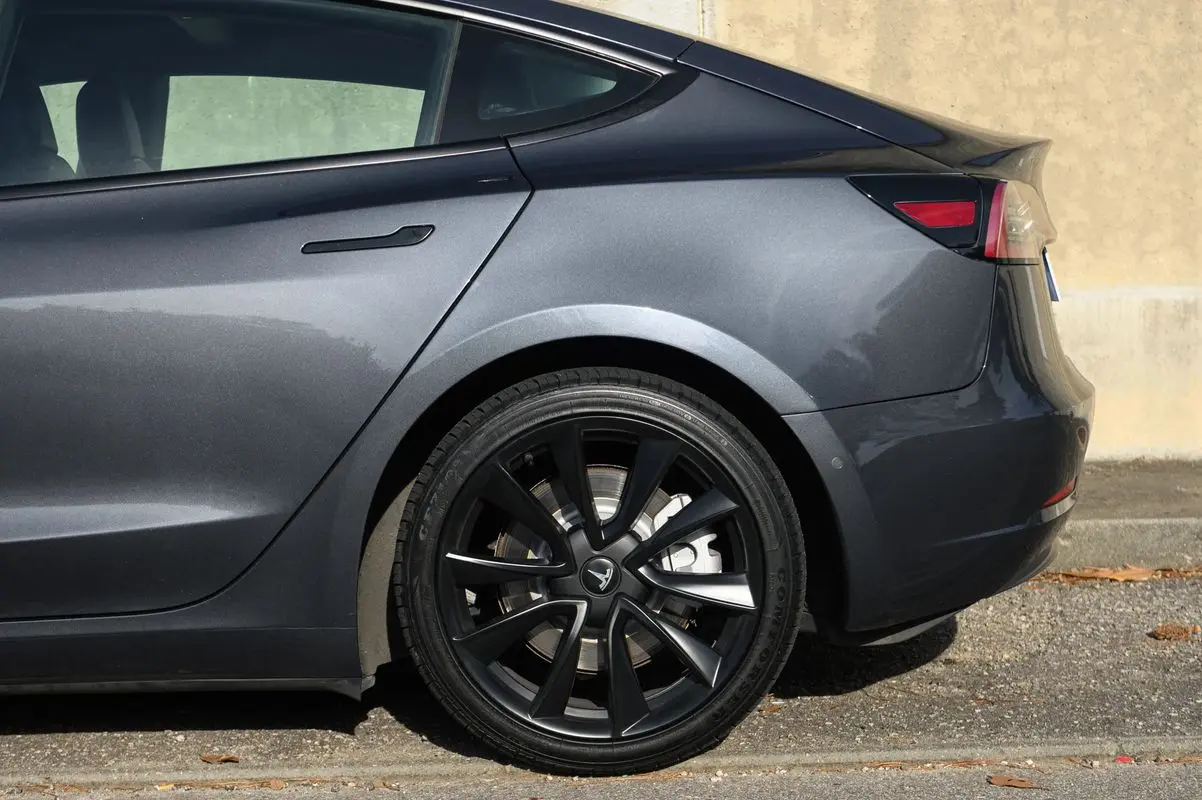 Tesla Model 3 Long Range Tração Integral 14