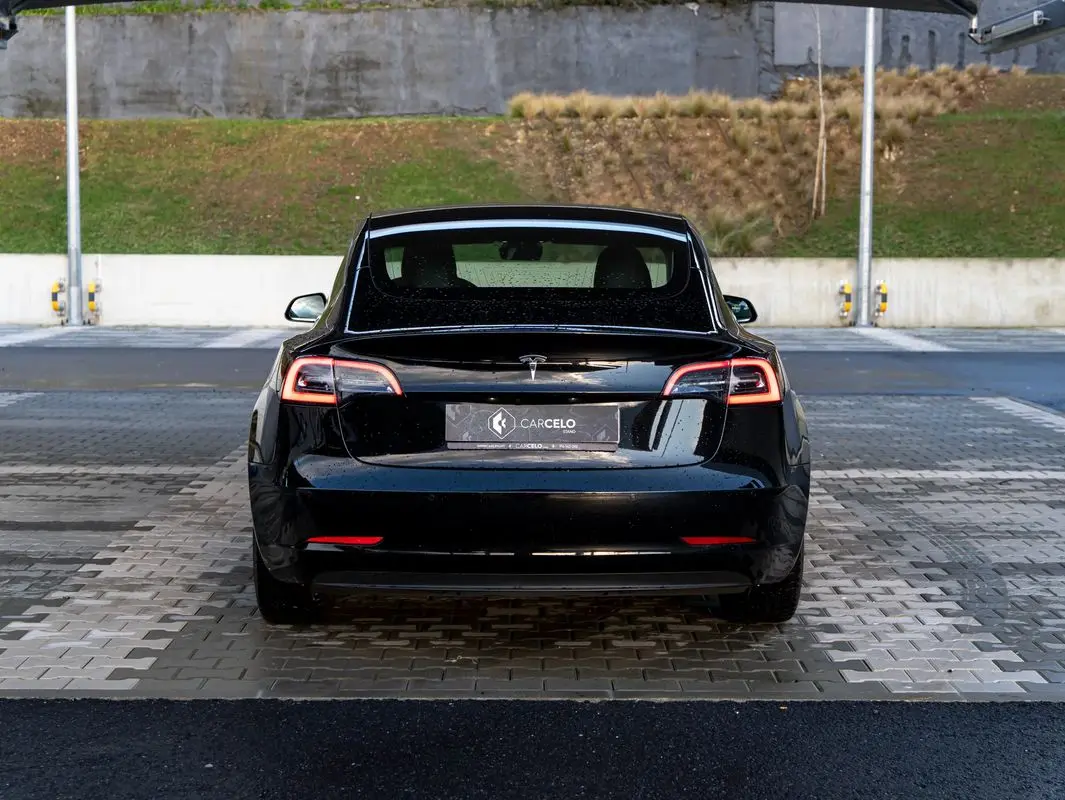 Tesla Model 3 Standard Range Plus RWD 4