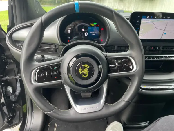 Abarth 500e C Turismo 11