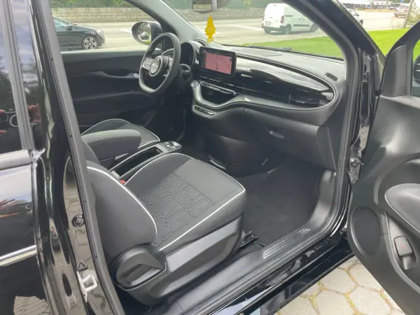 Fiat 500e Outro 17