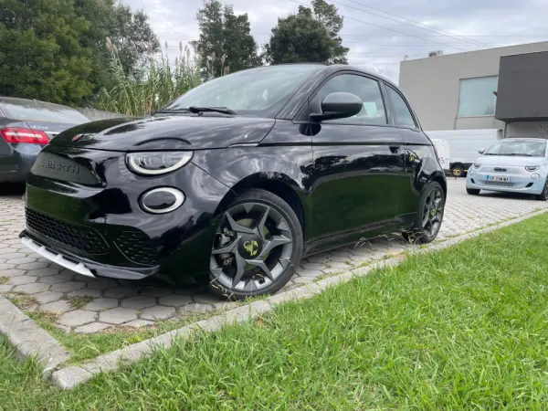 Abarth 500e C Turismo 1