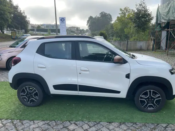 Dacia Spring EXTREME 5
