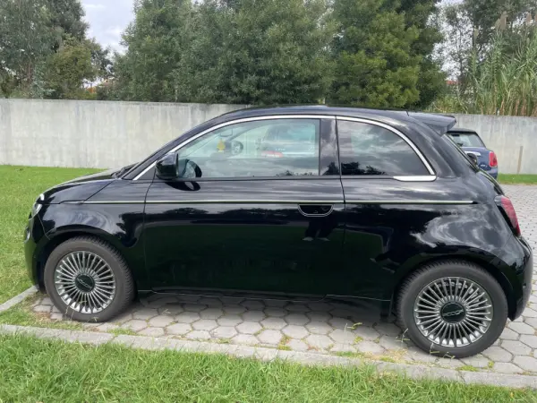 Fiat 500e Outro 9