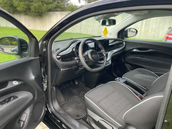 Fiat 500e Outro 10