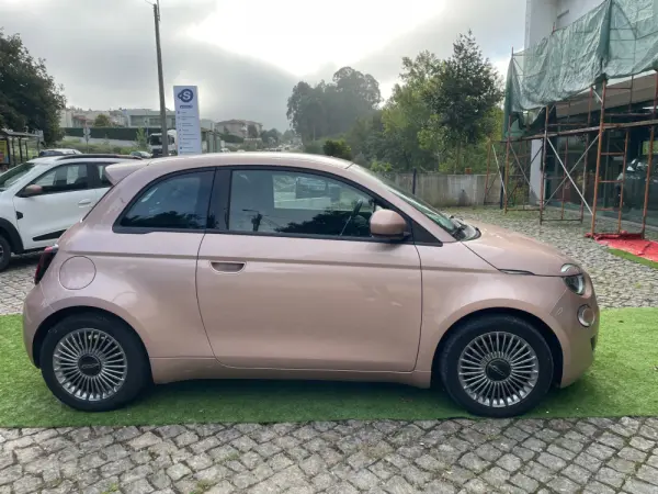 Fiat 500e 3