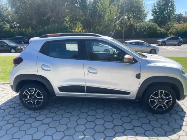Dacia Spring EXTREME 4
