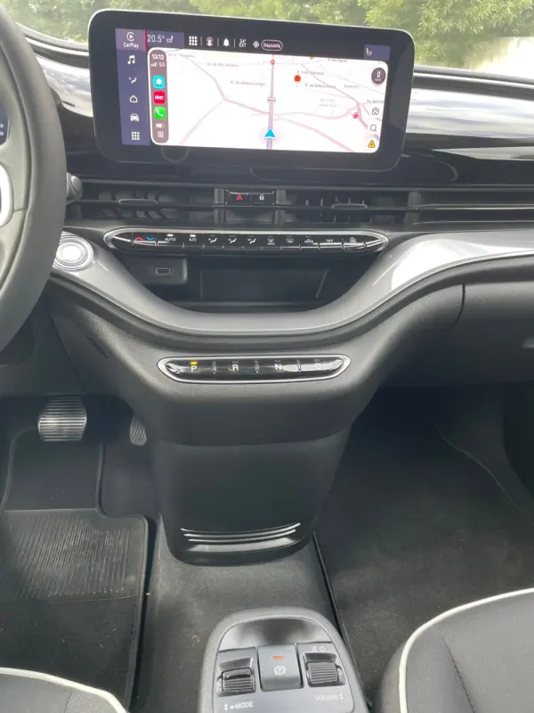 Fiat 500e Outro 15
