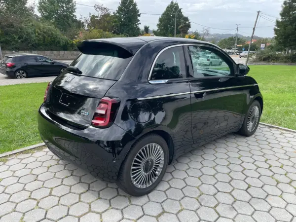 Fiat 500e Outro 5