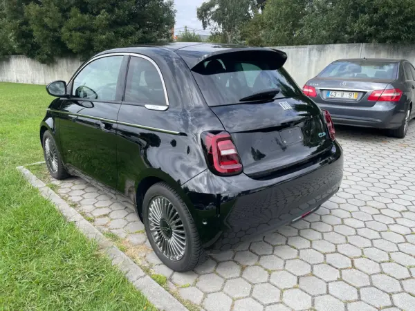 Fiat 500e Outro 8
