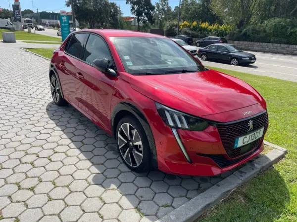 Peugeot e-208 50 kWh GT Pack 3