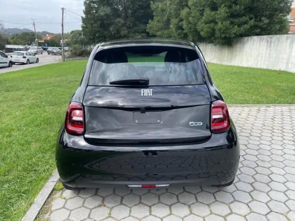Fiat 500e Outro 6