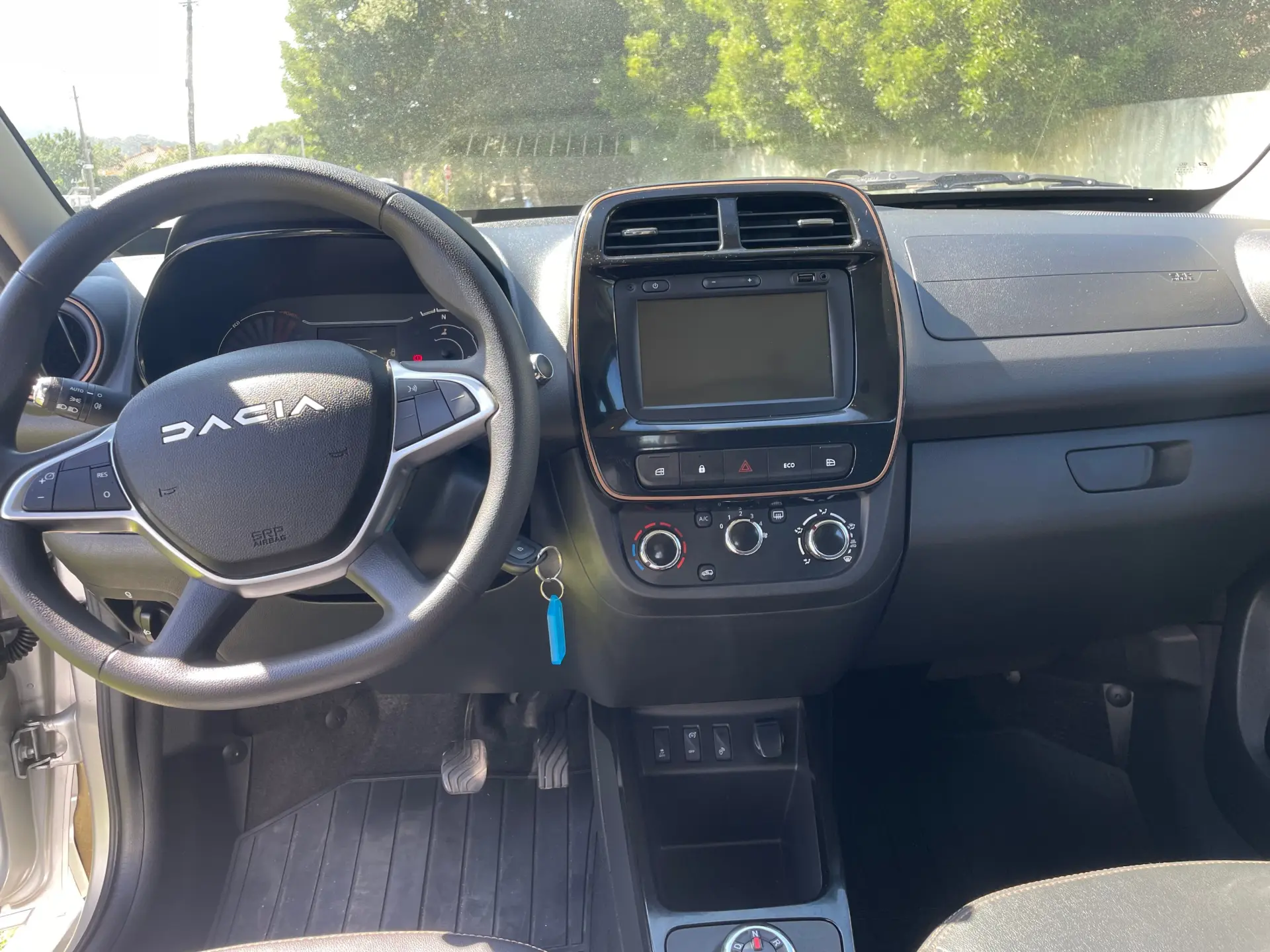Dacia Spring EXTREME 12