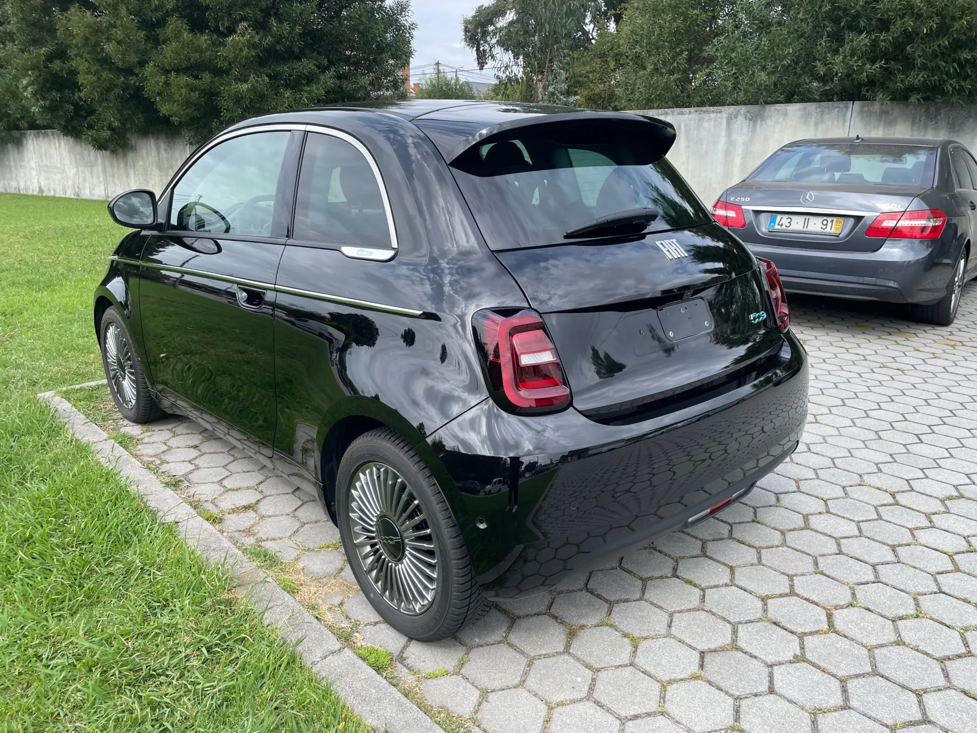 Fiat 500e Outro 8