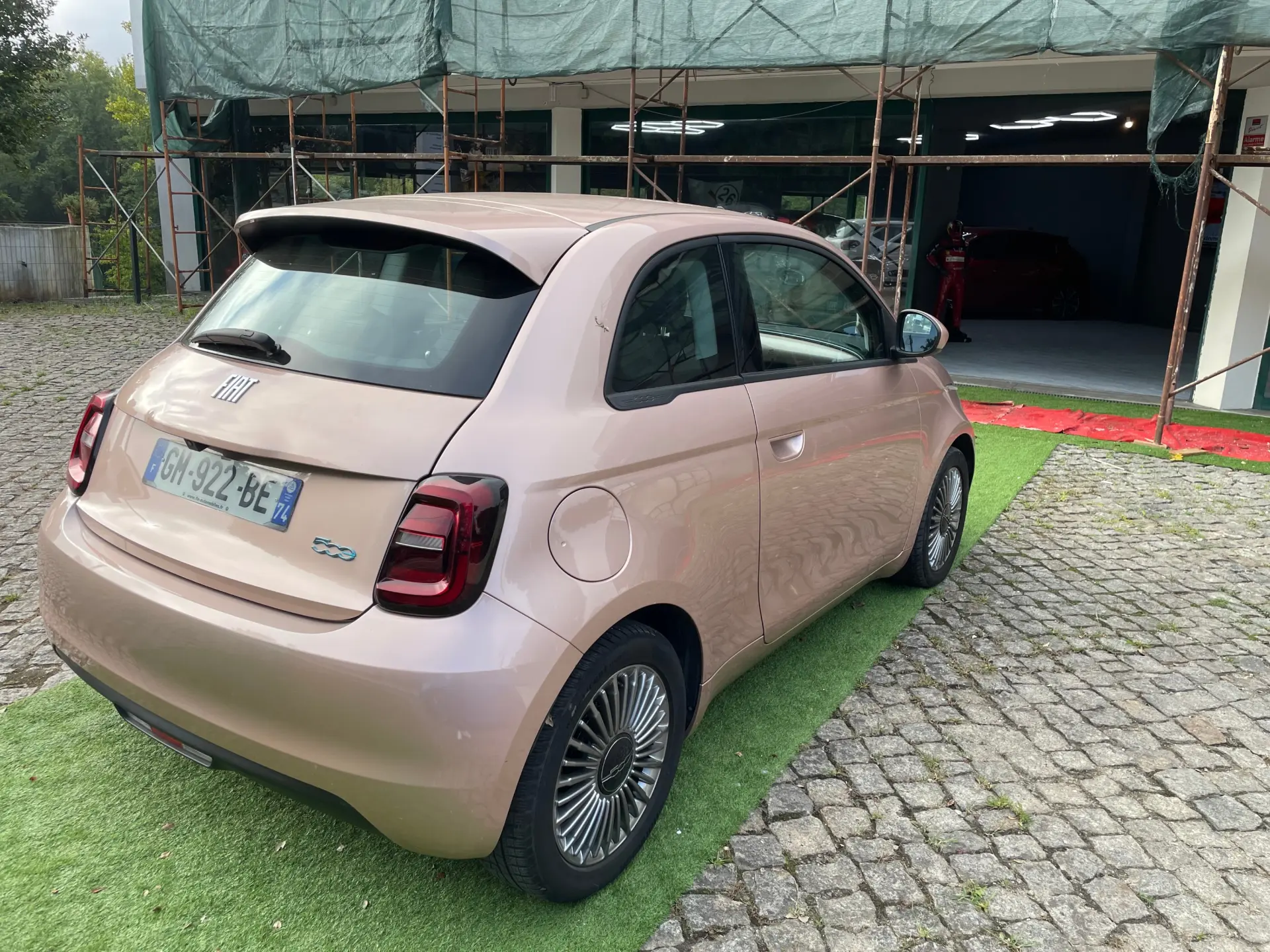 Fiat 500e 8