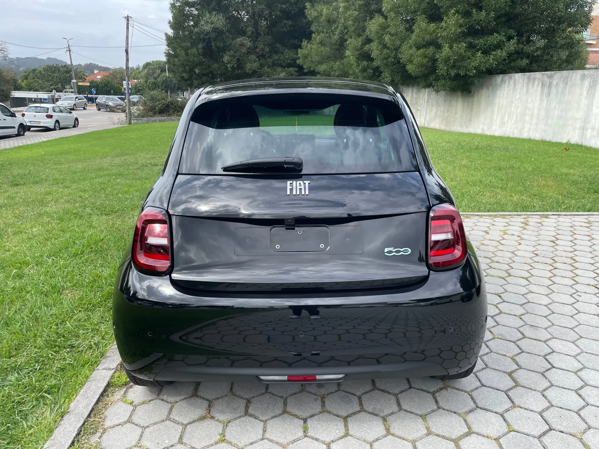 Fiat 500e Outro 6