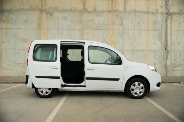 Renault Kangoo 1.5 Blue dCi Zen 6