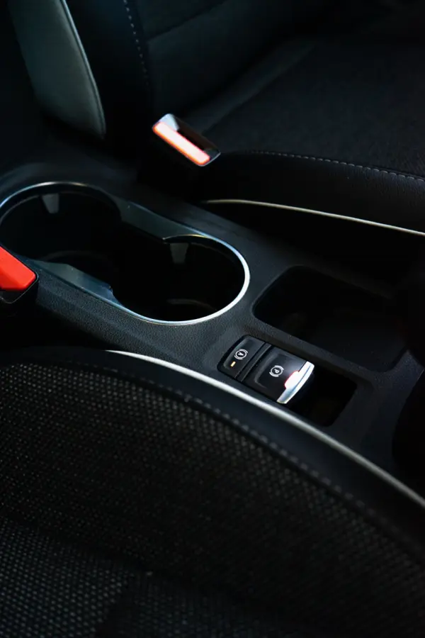 Renault Captur 1.0 TCe Techno Bi-Fuel 10