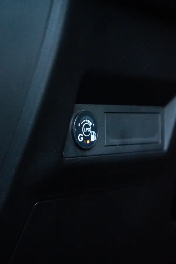 Renault Captur 1.0 TCe Techno Bi-Fuel 13