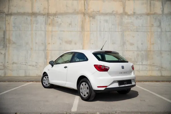 SEAT Ibiza 1.2 TDi Business 2