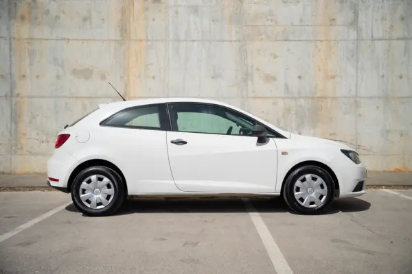 SEAT Ibiza 1.2 TDi Business 6