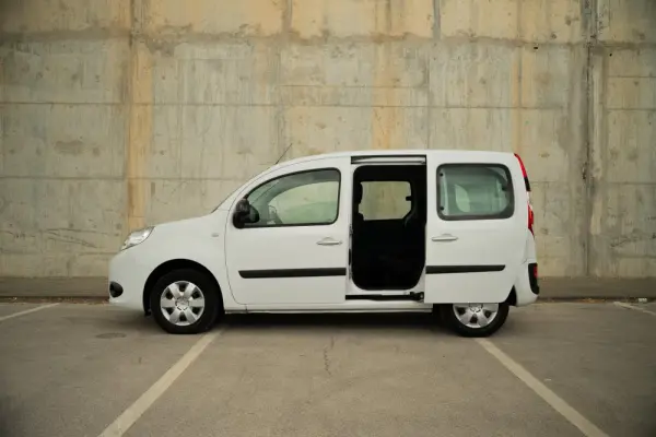 Renault Kangoo 1.5 Blue dCi Zen 7