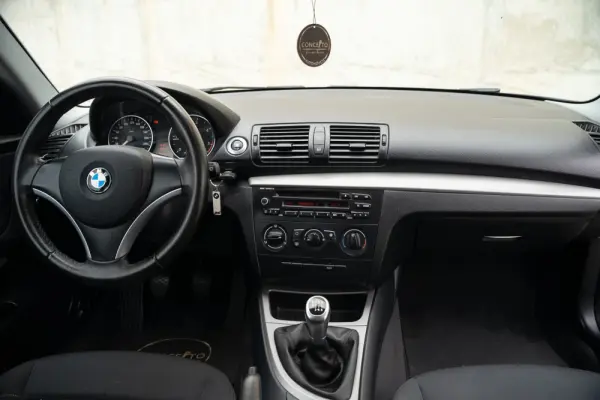 BMW 118 Outro 15