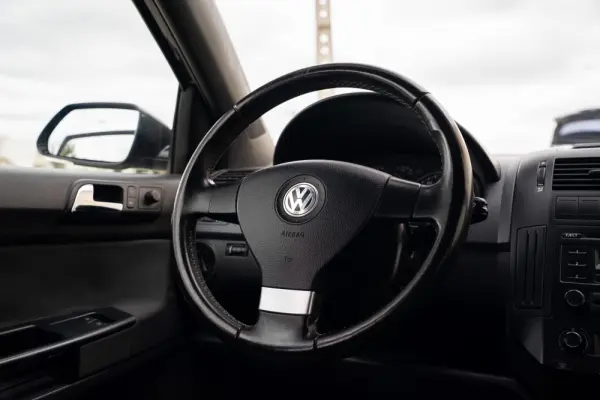 Volkswagen Polo 1.2 Play and Go+ 8