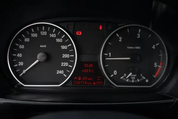 BMW 118 Outro 8