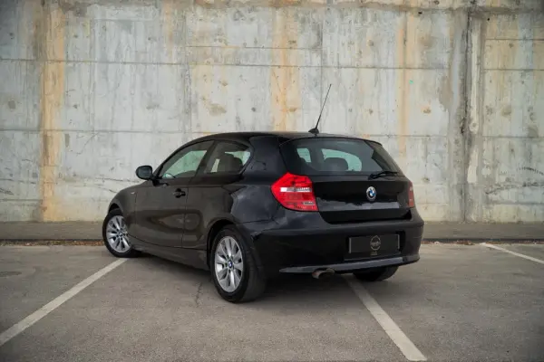BMW 118 Outro 2